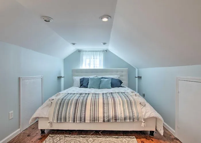 Chincoteague Island Cottage ~ 2 Mi To Beaches